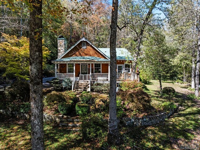 view of front of house featuring a porch