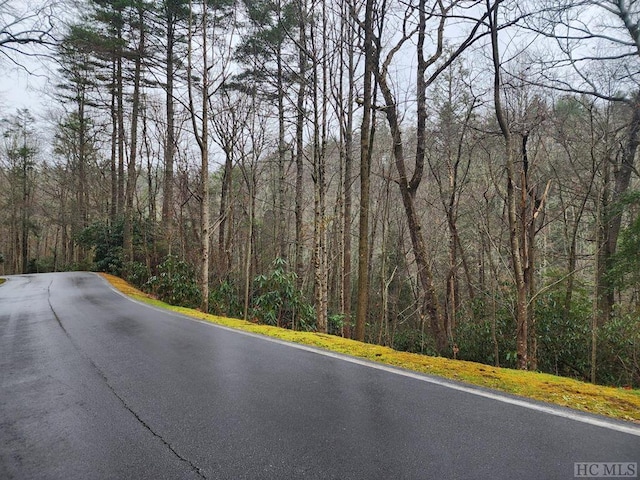 Listing photo 2 for 8 River Overlook Rd, Sapphire NC 28774