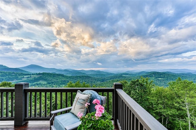 168 Old Wagon Rd, Highlands, NC 28741 - balcony featuring a mountain view