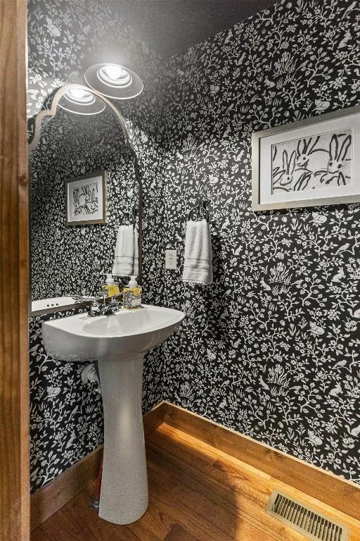 161 Kestrel Ct, Sapphire, NC 28774 - bathroom with wallpapered walls
