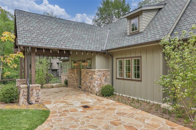 2608 Magnolia Dr, Highlands, NC 28741 - view of patio / terrace