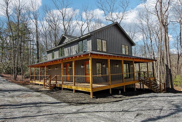 view of front facade with board and batten siding