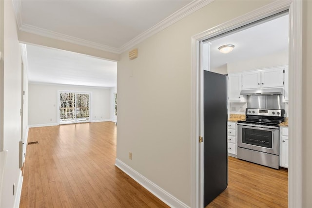 corridor featuring crown molding and light hardwood / wood-style flooring