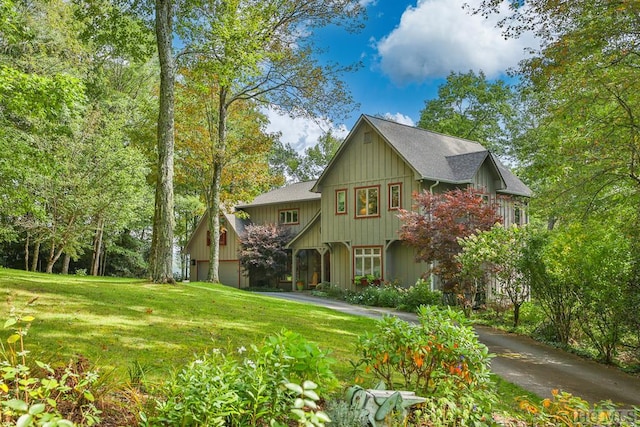 exterior space featuring a front lawn