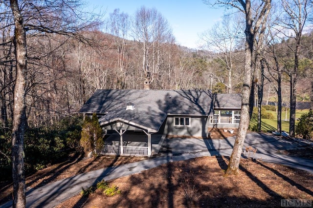 view of front of home with covered porch