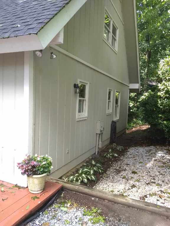 172 Moon Ridge Dr, Sky Valley, GA 30537 - view of home's exterior featuring a shingled roof
