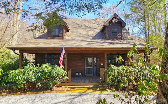 view of front of home featuring a porch