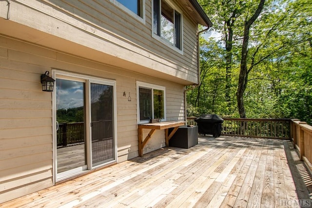 deck with area for grilling