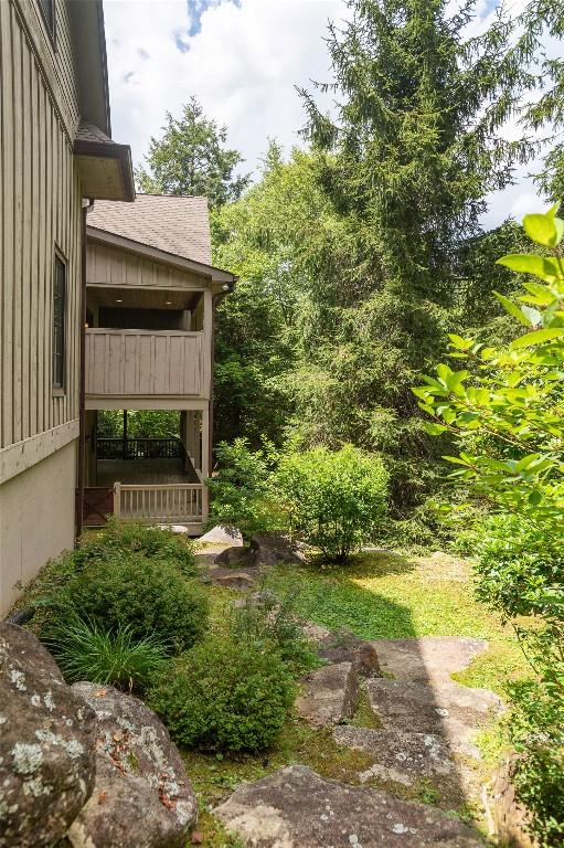 115 Falls Ct W, Highlands, NC 28741 - view of yard
