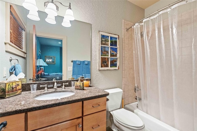 159 Highlands Pt, Highlands, NC 28741 - full bath featuring a textured wall, vanity, shower / bath combo with shower curtain, toilet, and connected bathroom