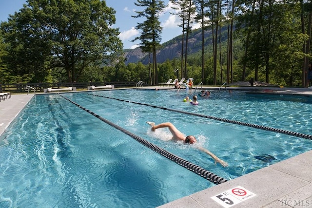 view of pool featuring a mountain view