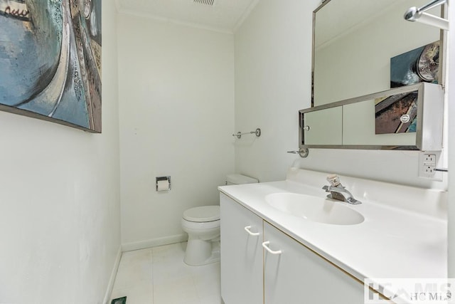 half bathroom featuring toilet, vanity, ornamental molding, and baseboards
