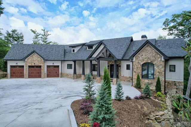 view of front of house featuring a garage