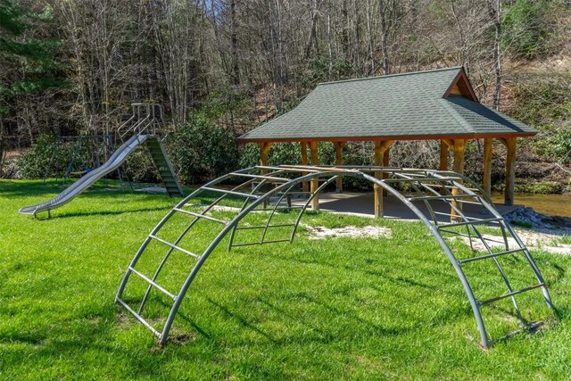 424 Receptive Dr, Glenville, NC 28736