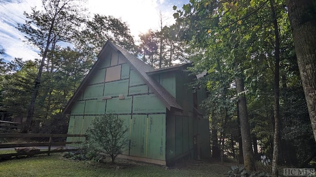 view of outbuilding