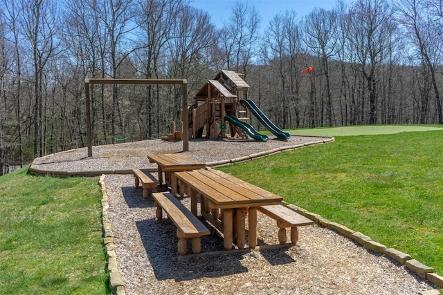 52 New Settlers Way, Glenville, NC 28736