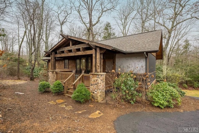 view of front of property with a porch