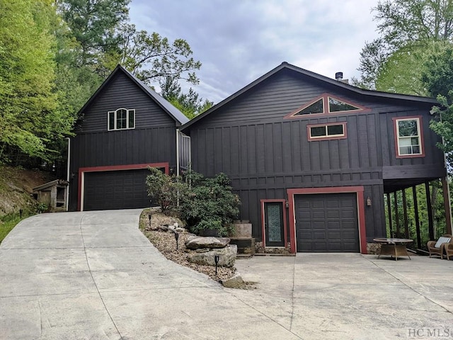 view of front of home featuring a garage