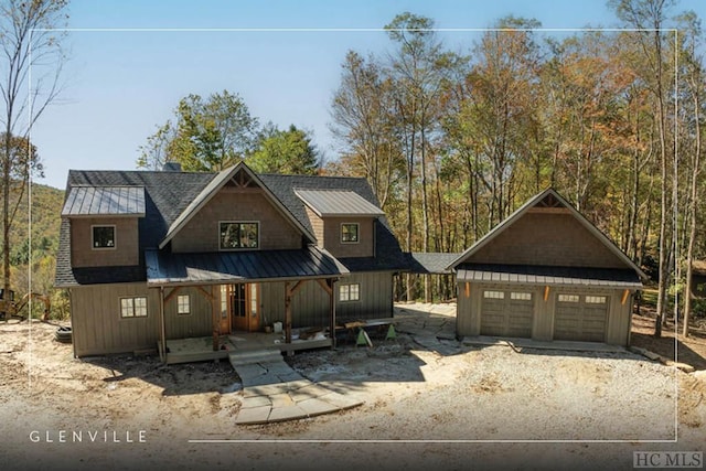 view of front of house featuring a garage