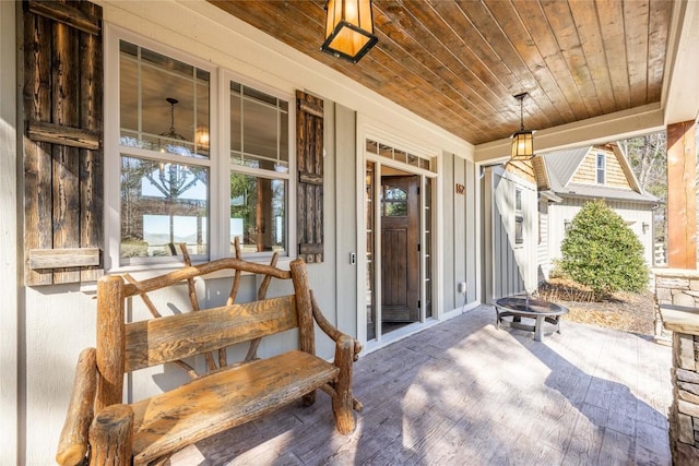 view of patio / terrace with covered porch