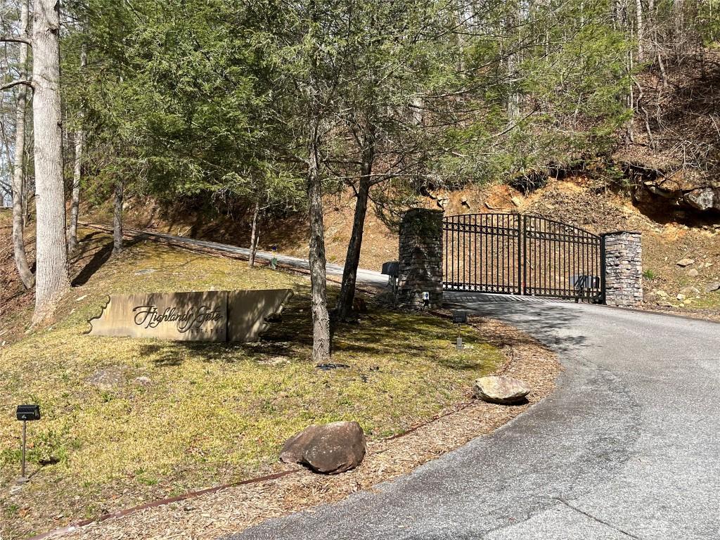 4 Highlands Gate Dr, Highlands, NC 28741 - photo 2