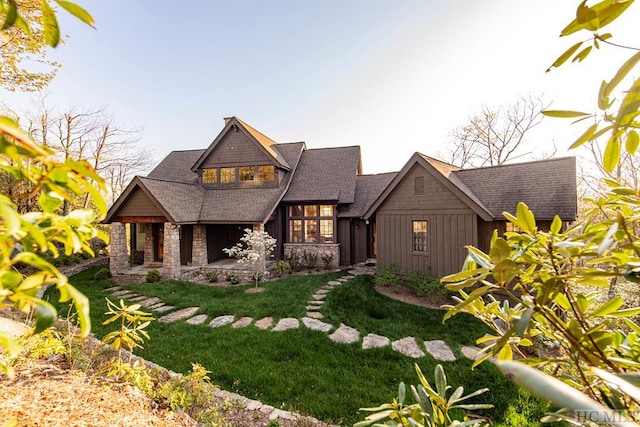 view of front of home with a front yard