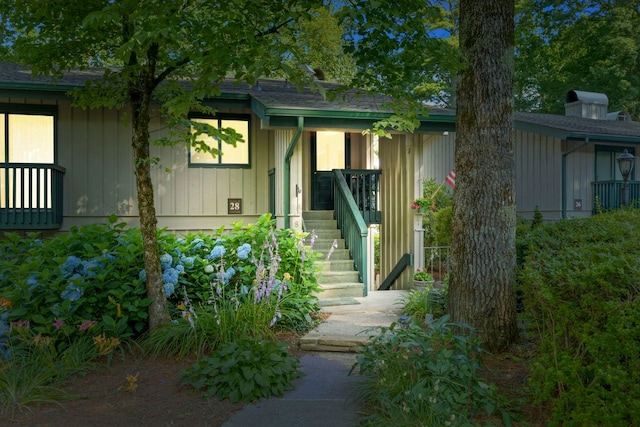 28 Toxaway Pt Unit 7, Lake Toxaway, NC 28747 - view of front of house featuring stairway