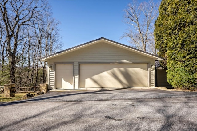 view of detached garage