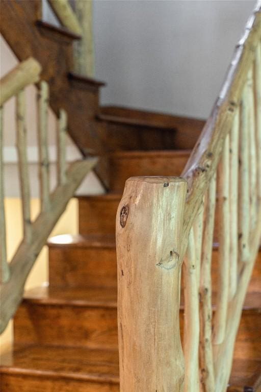 61 Indian Falls Way, Lake Toxaway, NC 28747 - view of staircase