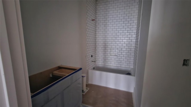 99 Sori Ln, Sapphire, NC 28774 - full bath featuring tub / shower combination