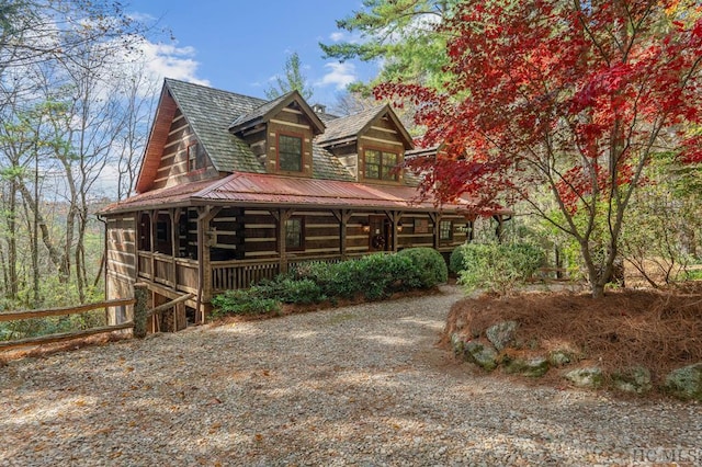 view of front of house featuring covered porch