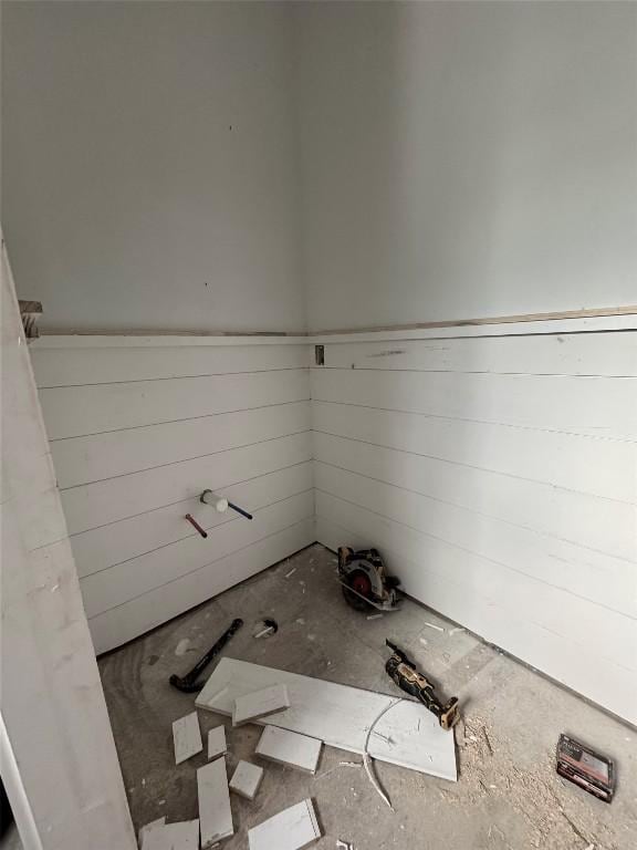 2385 Magnolia Dr, Highlands, NC 28741 - view of empty room