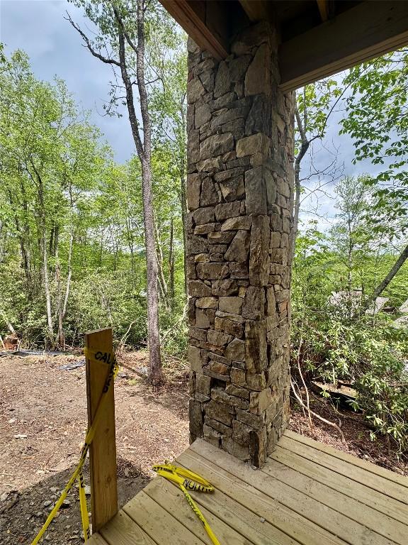 2385 Magnolia Dr, Highlands, NC 28741 - exterior view
