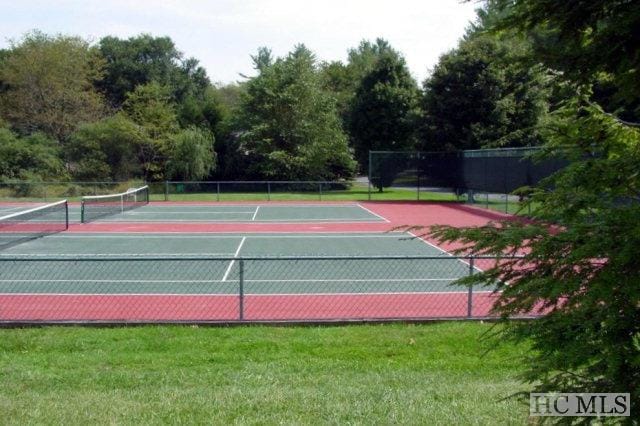 135 Whisper Lake Dr, Sapphire, NC 28774 - view of tennis court