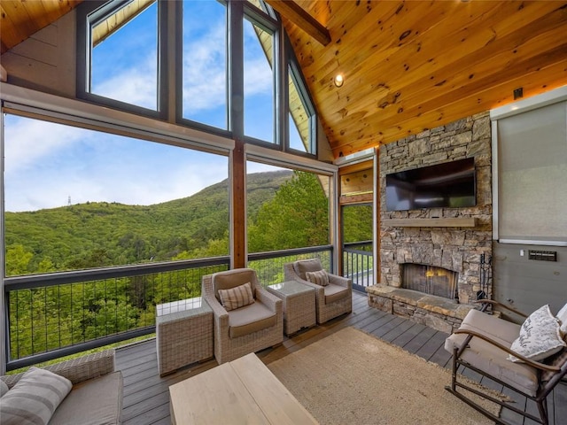 399 Toxaway Ct, Lake Toxaway, NC 28747 - sunroom featuring lofted ceiling