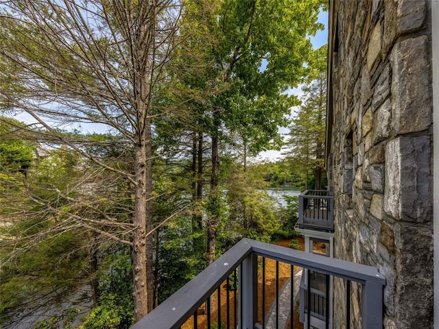 66 Country Club Vlg Unit 66, Lake Toxaway, NC 28747 - balcony featuring a water view
