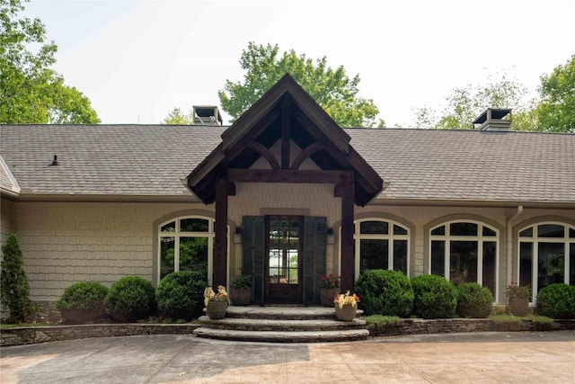 170 Old Hunters Run, Cashiers, NC 28717 - property entrance with roof with shingles