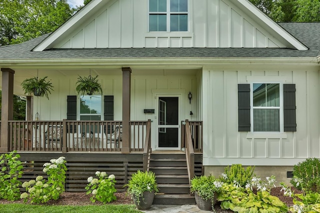 exterior space featuring a porch