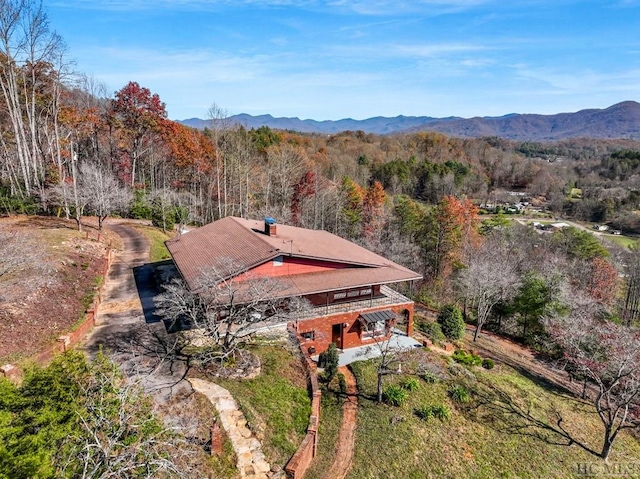 bird's eye view featuring a mountain view