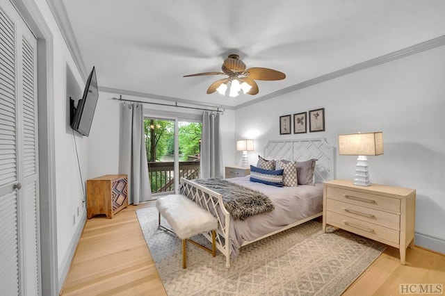 bedroom with light wood-type flooring, crown molding, access to outside, and ceiling fan