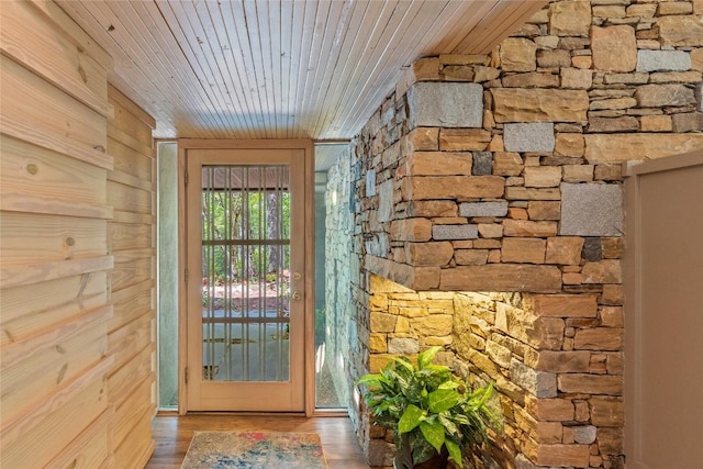 49 Hickory Ln, Highlands, NC 28741 - doorway to property