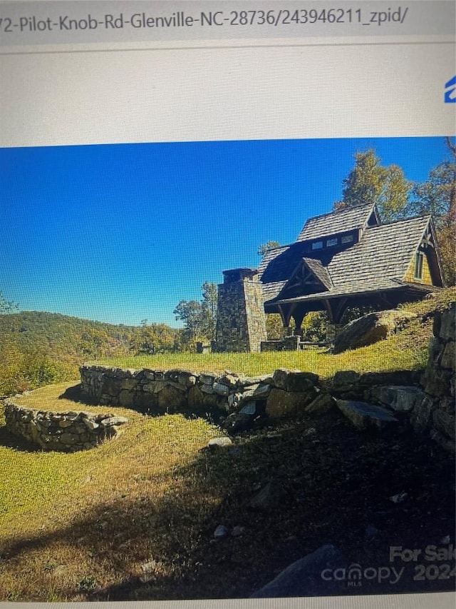 2672 Pilot Knob Rd, Glenville, NC 28736