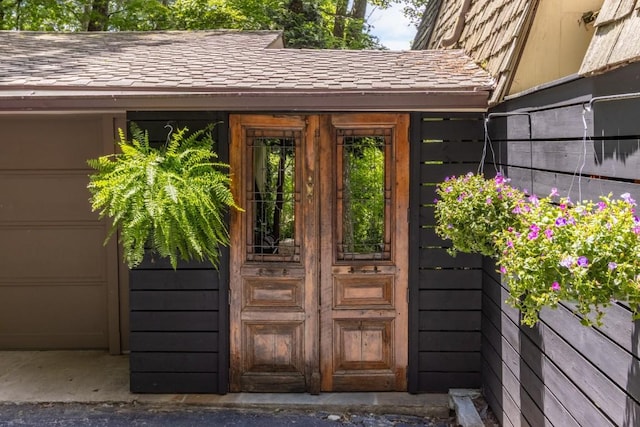 15 Elm Ct, Highlands, NC 28741 - doorway to property with a shingled roof