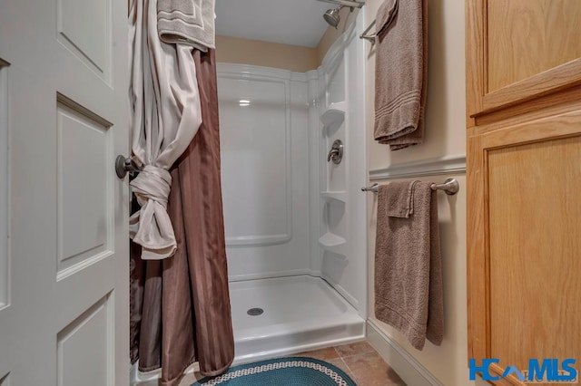 178 Whetstone Gap Rd, Lake Toxaway, NC 28747 - full bath featuring a shower stall