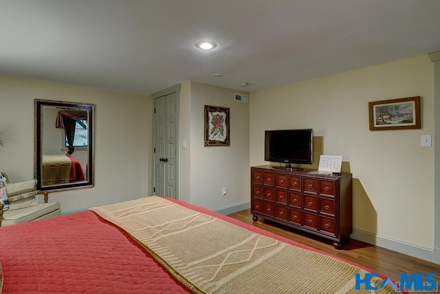 178 Whetstone Gap Rd, Lake Toxaway, NC 28747 - bedroom featuring wood finished floors, baseboards, recessed lighting, and a closet