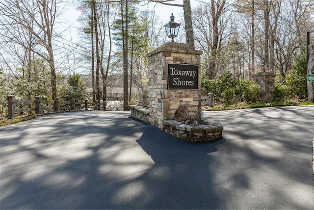 64 Toxaway Shrs Unit 2, Lake Toxaway, NC 28747 - view of community sign