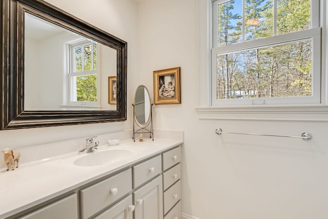 bathroom with vanity