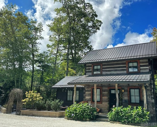 view of front of home with covered porch