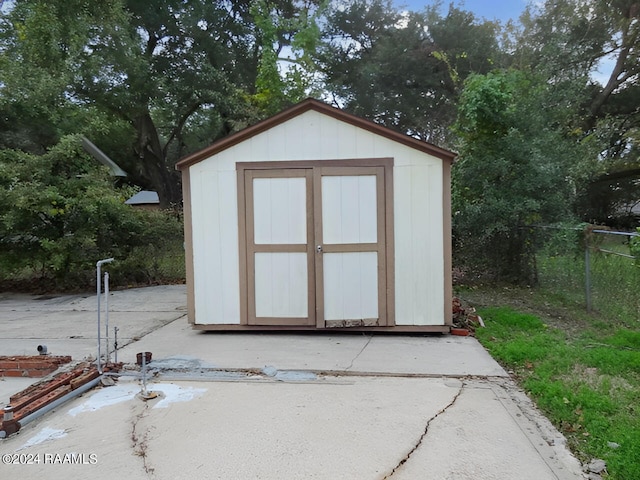 view of shed / structure