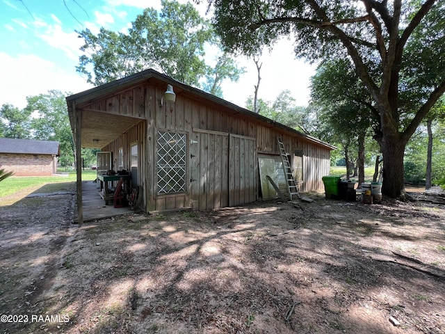 view of outdoor structure